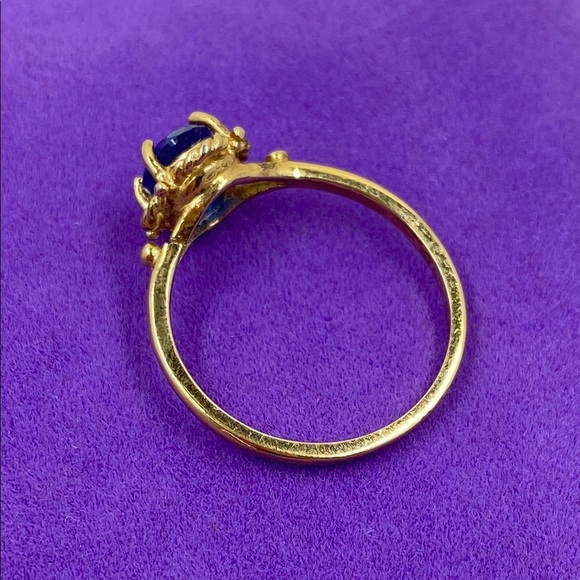 💛 Elegant Gold Filled Blue Gemstone Ring - Picture 2 of 6